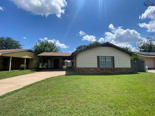 property at 4133 Moffett Ave