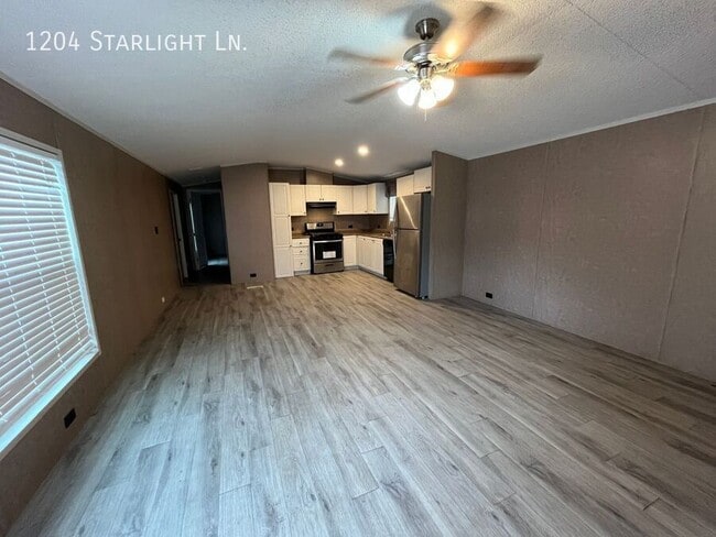 property at 1204 NW Starlight Cir