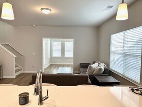 728 Garwood Rd in Columbia, SC - Foto de edificio - Building Photo