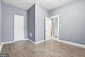5 S Wickham Rd in Baltimore, MD - Building Photo - Building Photo