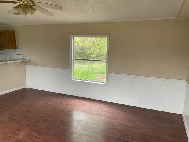 208 Forest Creek Ln in Bruceville, TX - Building Photo - Building Photo