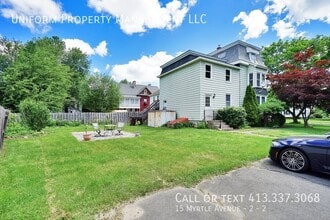 15 Myrtle Ave in Westfield, MA - Foto de edificio - Building Photo