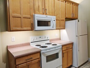 Redmen - Residential in Bloomington, IN - Foto de edificio - Building Photo