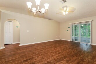 2668 Lantana Lakes Dr W in Jacksonville, FL - Building Photo - Building Photo