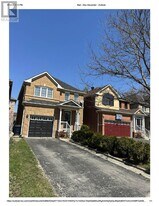 26 Grosbeak Crescent in Toronto, ON - Building Photo