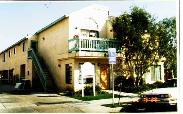 1220 MIRA MAR AV in Long Beach, CA - Building Photo - Building Photo