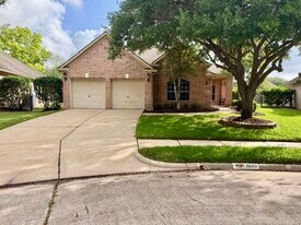 1810 Rippling Water Ct in Sugar Land, TX - Building Photo