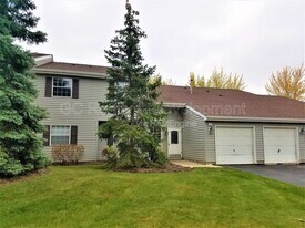 47 Gant Cir in Streamwood, IL - Building Photo