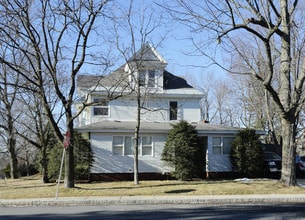 1225 Union St in Schenectady, NY - Building Photo - Building Photo