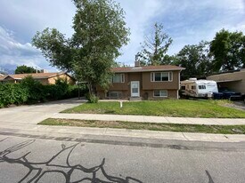 95 W 8710 S in Sandy, UT - Building Photo