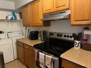 AUGUST PRE-LEASE!  Spacious 2 Bedroom 2 Bathroom on Bus Route! in College Station, TX - Building Photo - Building Photo