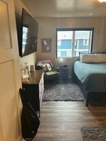 304 Ponderosa Ct, Unit A in Eureka, CA - Building Photo