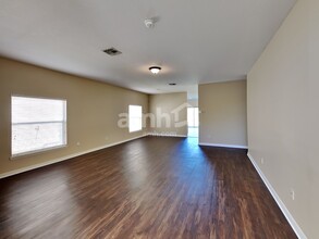 2215 Victoria Falls Dr in Orlando, FL - Building Photo - Building Photo