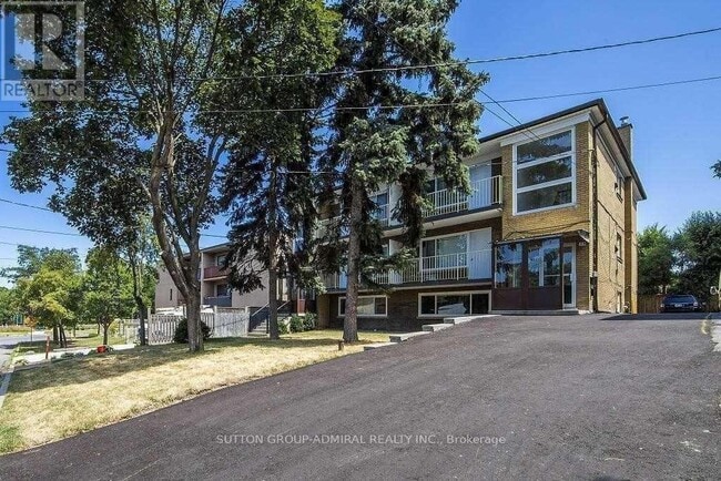 property at 75 Garthdale Ct