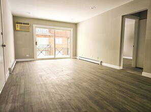 10457 Dearlove Rd in Glenview, IL - Building Photo - Building Photo