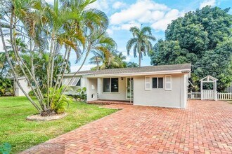 4528 SW 28th Terrace in Fort Lauderdale, FL - Foto de edificio - Building Photo