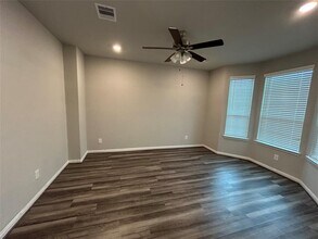 3018 Lori Ann Ct in Missouri City, TX - Foto de edificio - Building Photo
