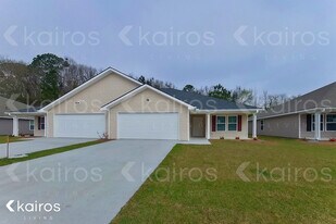 148 Cottage Grove Rd in Brunswick, GA - Building Photo