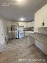 159 4th Ave E in North Bay, ON - Building Photo - Building Photo