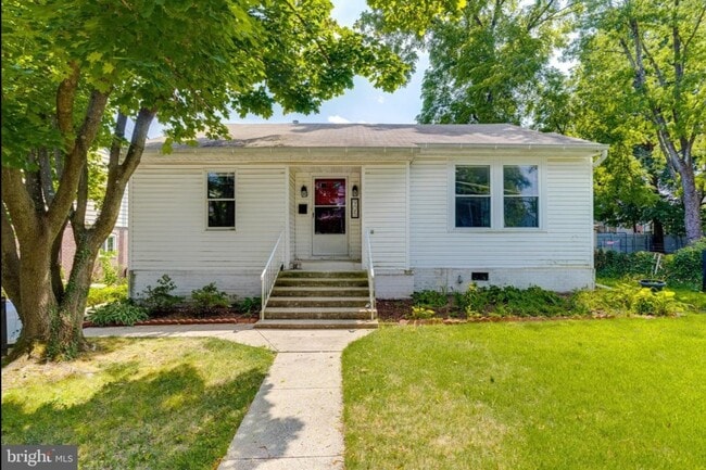 property at 905 Regester Ave