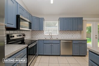 1290 Godfrey Ave in Spring Hill, FL - Building Photo - Building Photo