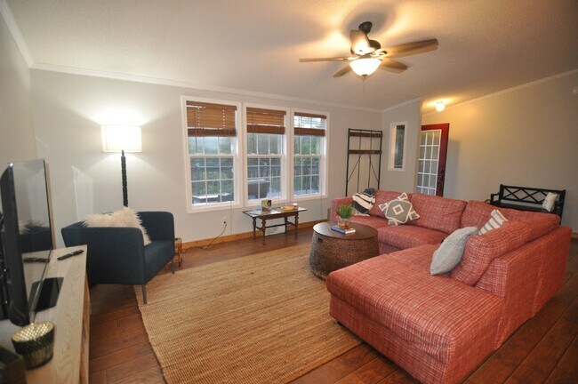 33 Miranda Knl in Leicester, NC - Building Photo - Building Photo