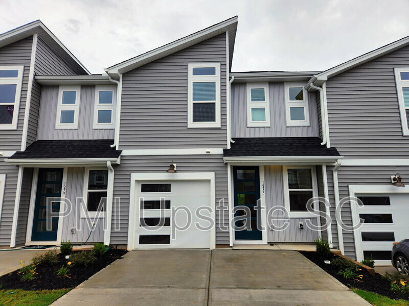 1283 Westgate Vlg Dr in Spartanburg, SC - Building Photo