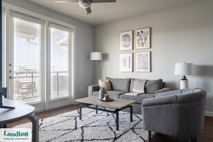 4300 Cromwell Dr in Kyle, TX - Building Photo