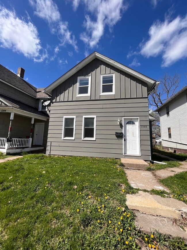property at 1340 W 13th St