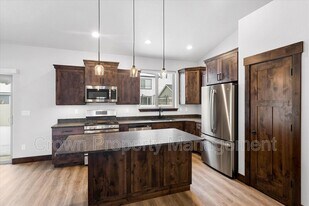 4046 Snowberry Ave in Kalispell, MT - Building Photo