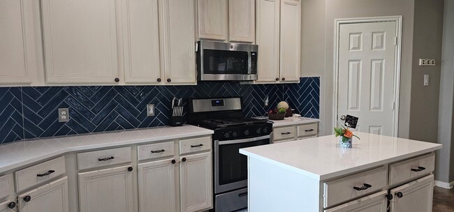 property at 5827 Annatto Dr