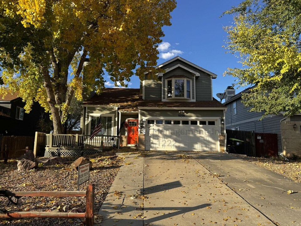 9208 Chieftan Dr in Colorado Springs, CO - Building Photo