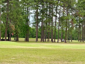 28 Pine Forest Dr W in Jesup, GA - Building Photo - Building Photo
