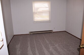 520 N Oak St in Monticello, IL - Building Photo - Building Photo