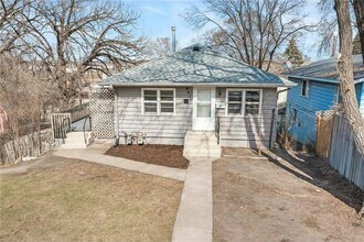 491 Sidney St E, Unit 2 Upper Unit in St. Paul, MN - Building Photo - Building Photo