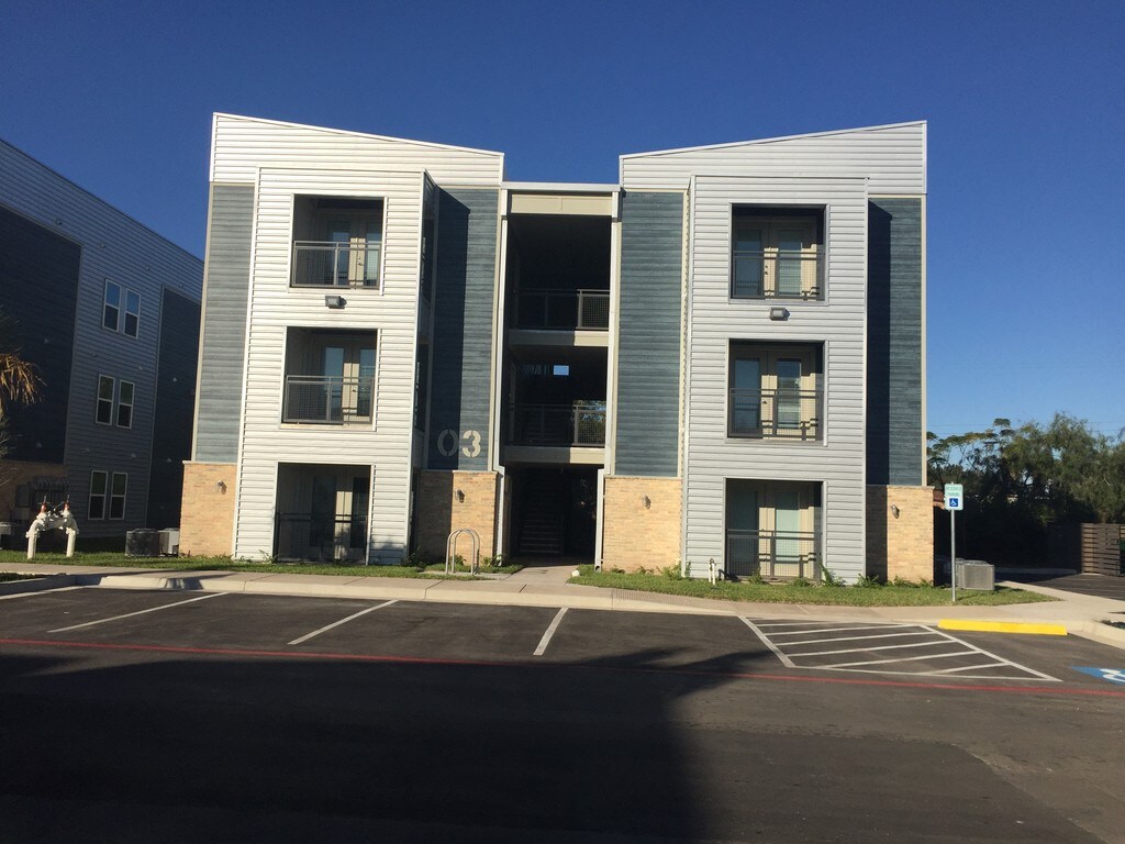 Wild Rose Villas Apartments in Brownsville, TX