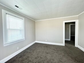 803 W Elizabeth St in Elizabeth City, NC - Building Photo - Building Photo