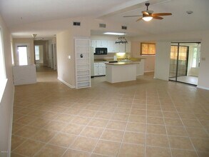 56105 Diamondhead Dr E in Diamondhead, MS - Building Photo - Building Photo