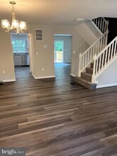 355 Crescendo Way in Silver Spring, MD - Building Photo - Building Photo