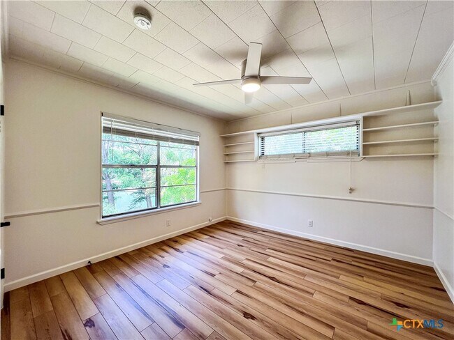property at 2075 Kuehler Ave