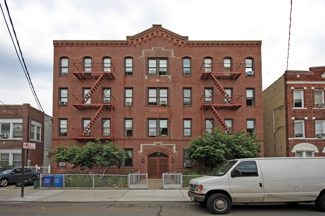 20 Bay 34th St in Brooklyn, NY - Building Photo