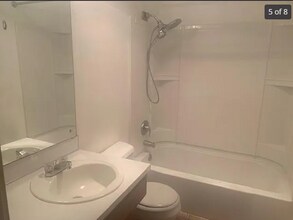 441 Park Ave N in Renton, WA - Foto de edificio - Building Photo