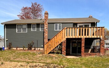 37 Woodmont Dr in East Hartford, CT - Building Photo - Building Photo