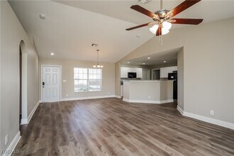 1709 NE 6th Pl in Cape Coral, FL - Building Photo - Building Photo