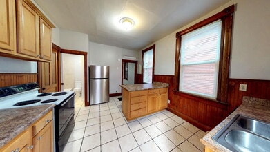 2319 Sauer Ave in Cincinnati, OH - Building Photo - Building Photo