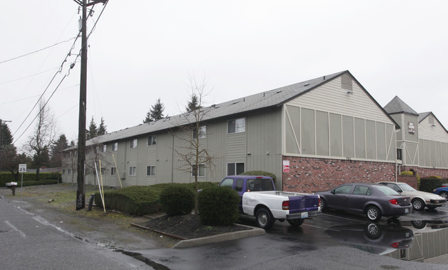 2615 Mt. View Ave W in University Place, WA - Building Photo - Building Photo