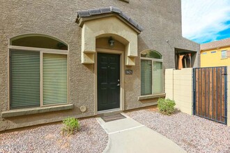 2402 E 5th St in Tempe, AZ - Building Photo - Building Photo
