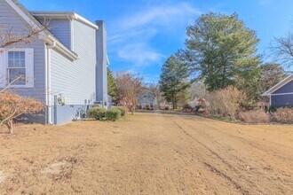 1322 Windbrook Dr in Chattanooga, TN - Foto de edificio - Building Photo