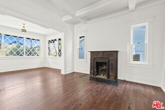 221 Market St in Los Angeles, CA - Building Photo - Building Photo