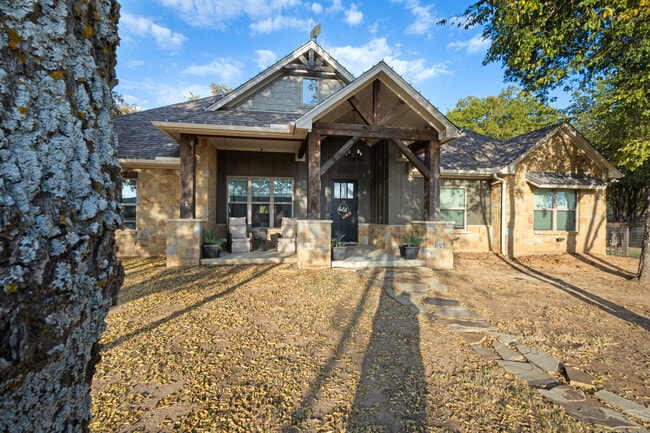 property at 512 Barham Ln